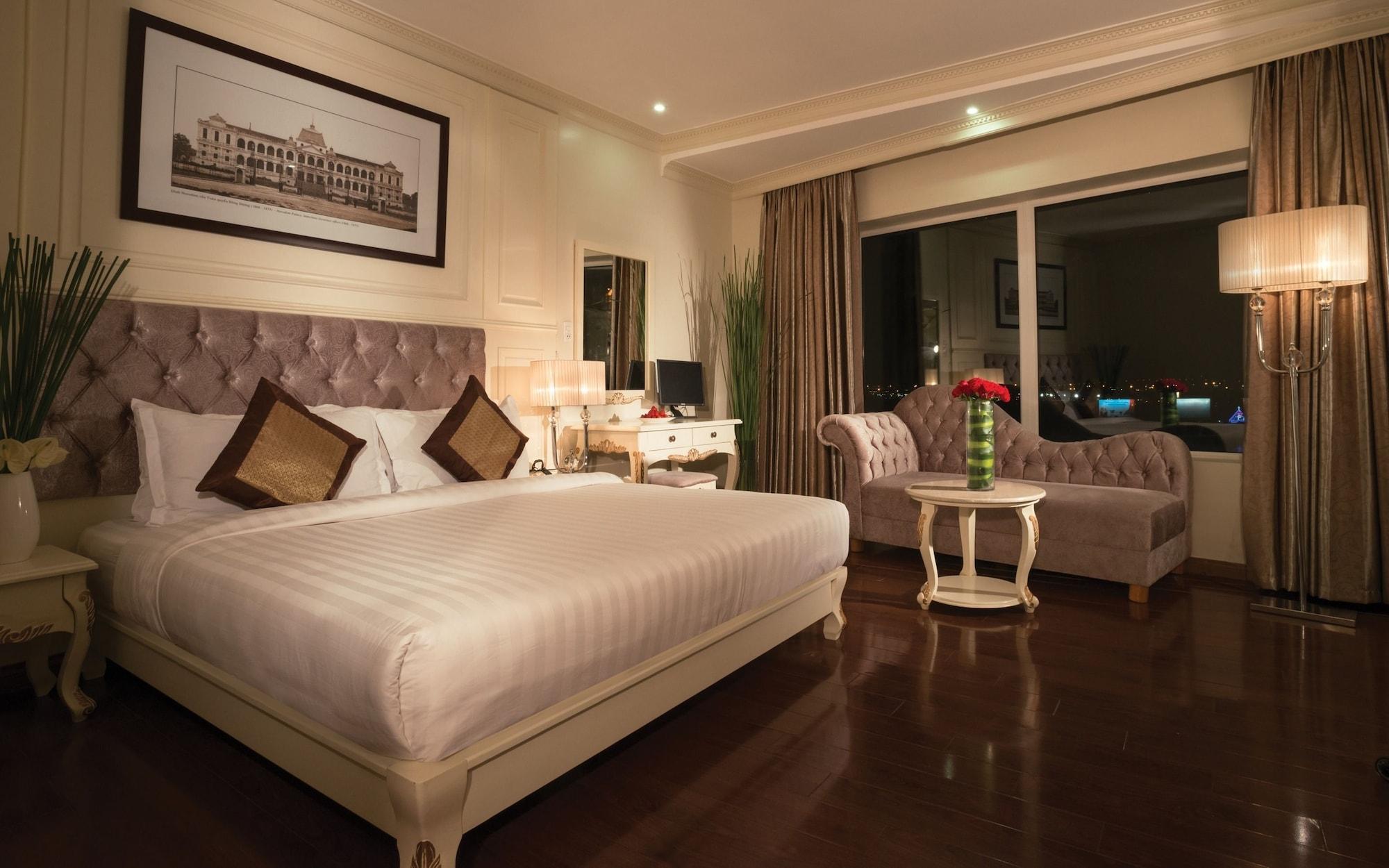 Silverland Jolie Hotel Ho Chi Minh City Exterior photo